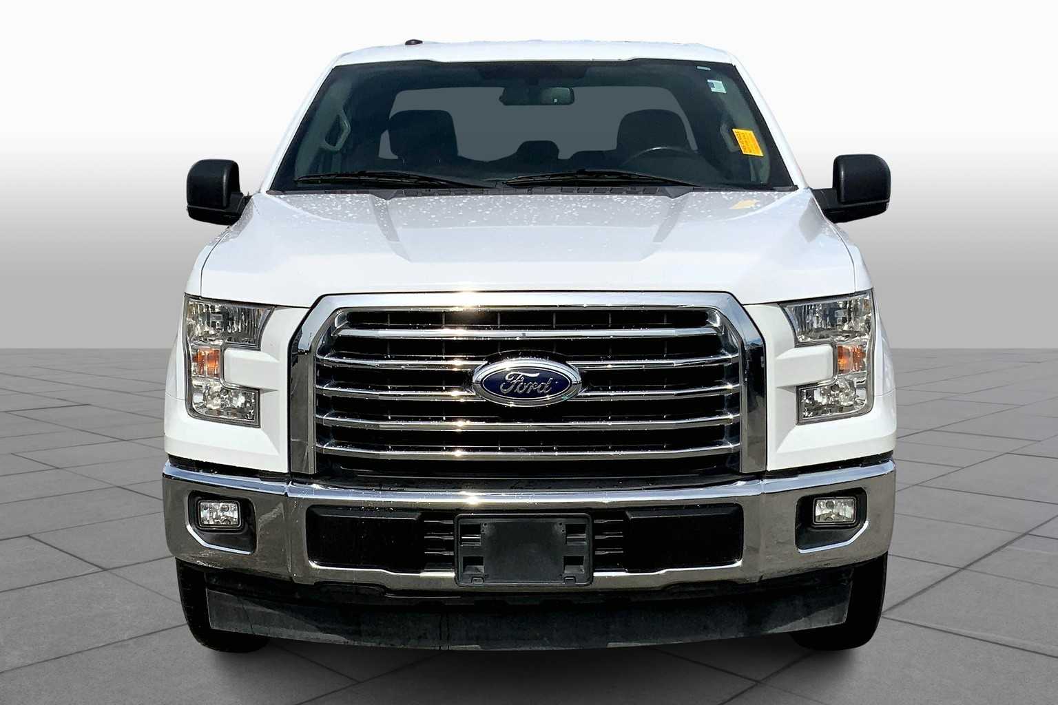 2017 Ford F-150 XLT photo 2