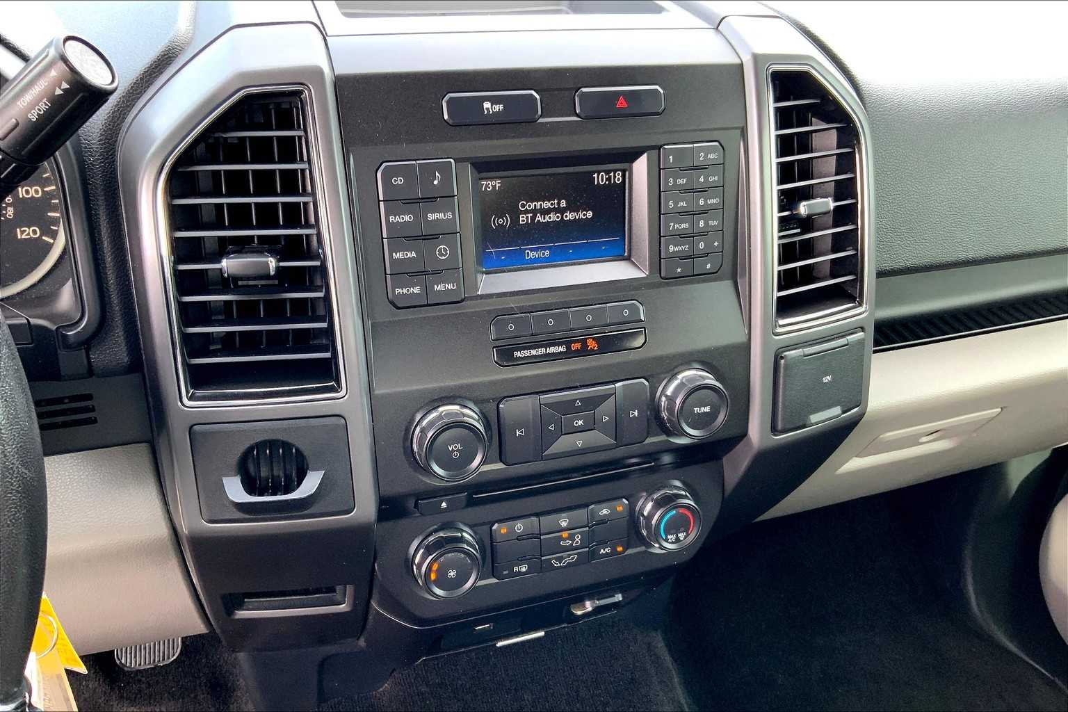 2017 Ford F-150 XLT photo 4