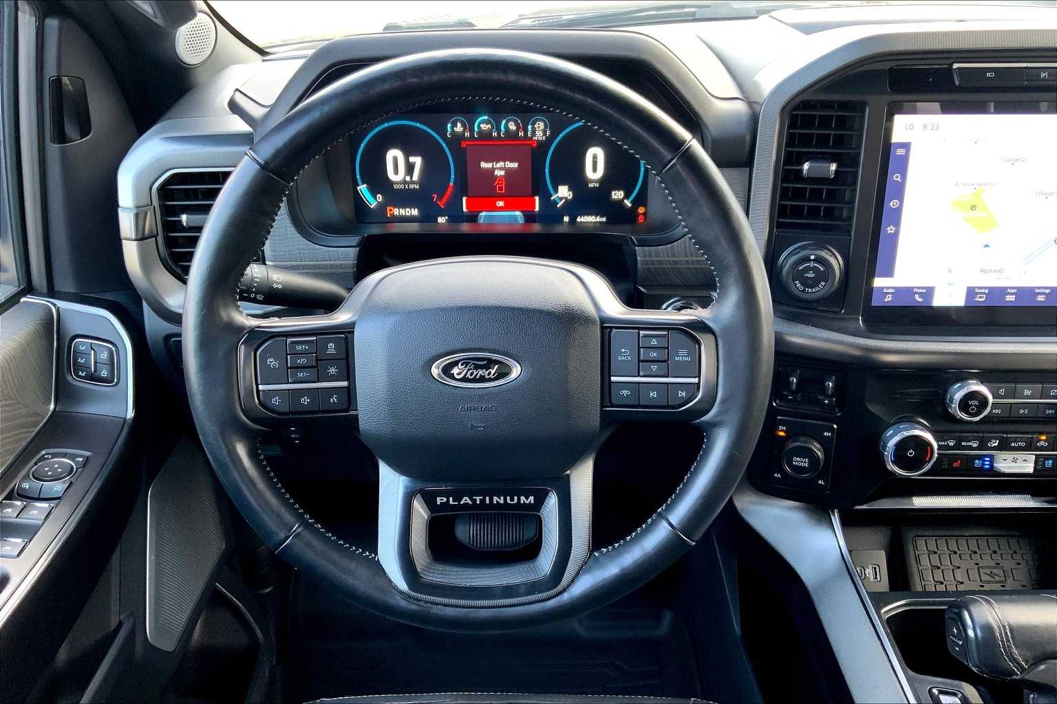 2023 Ford F-150 Platinum photo 4