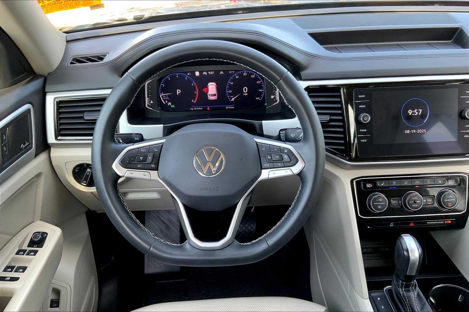 2021 Volkswagen Atlas V6 SEL Premium photo 4