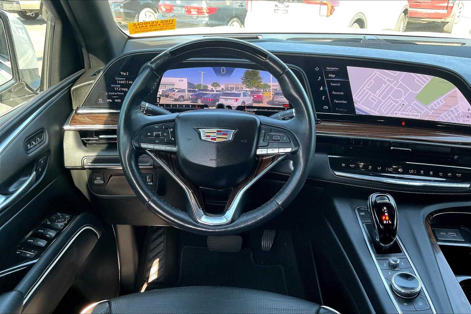 2023 Cadillac Escalade Premium Luxury photo 4