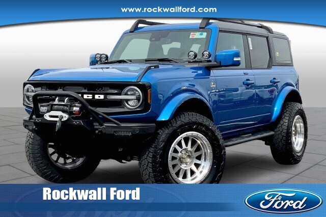 2023 Ford Bronco 4-Door Outer Banks's photo