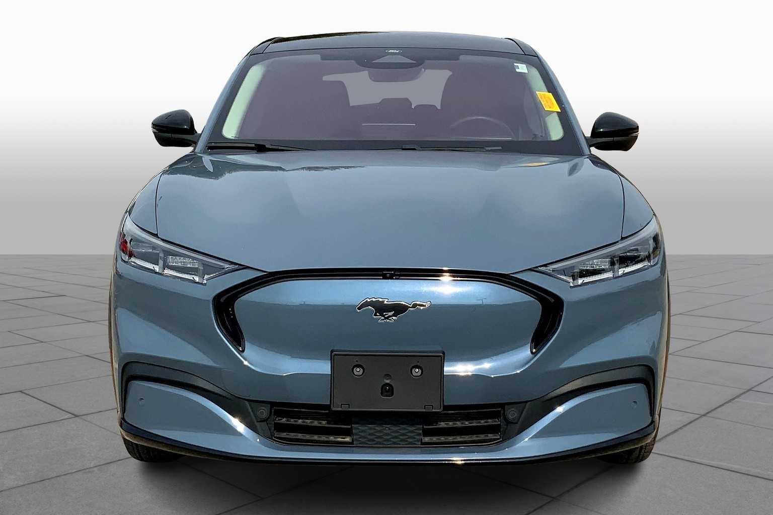 2023 Ford Mustang Mach-E Premium photo 2