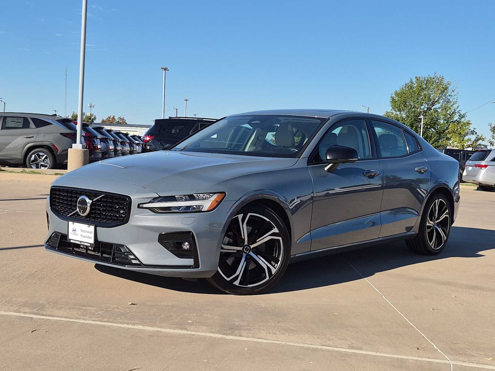 2024 Volvo S60 Plus
