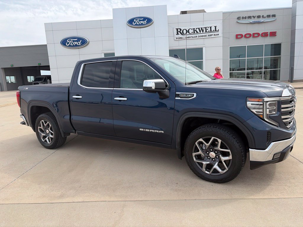Used 2023 GMC Sierra 1500 SLT with VIN 3GTUUDEDXPG159672 for sale in Little Rock
