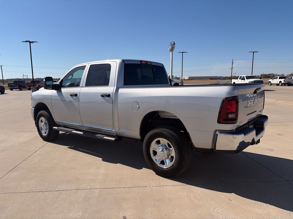2026 RAM 2500 Tradesman - Photo 4