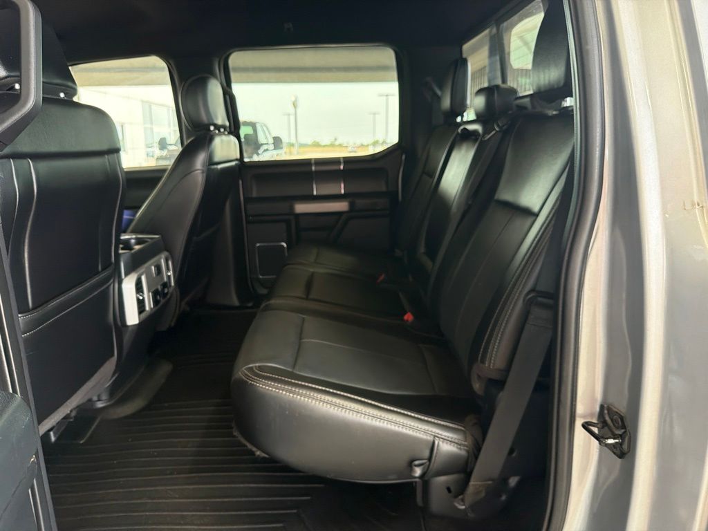 2020 Ford F-150 Lariat - Photo 11