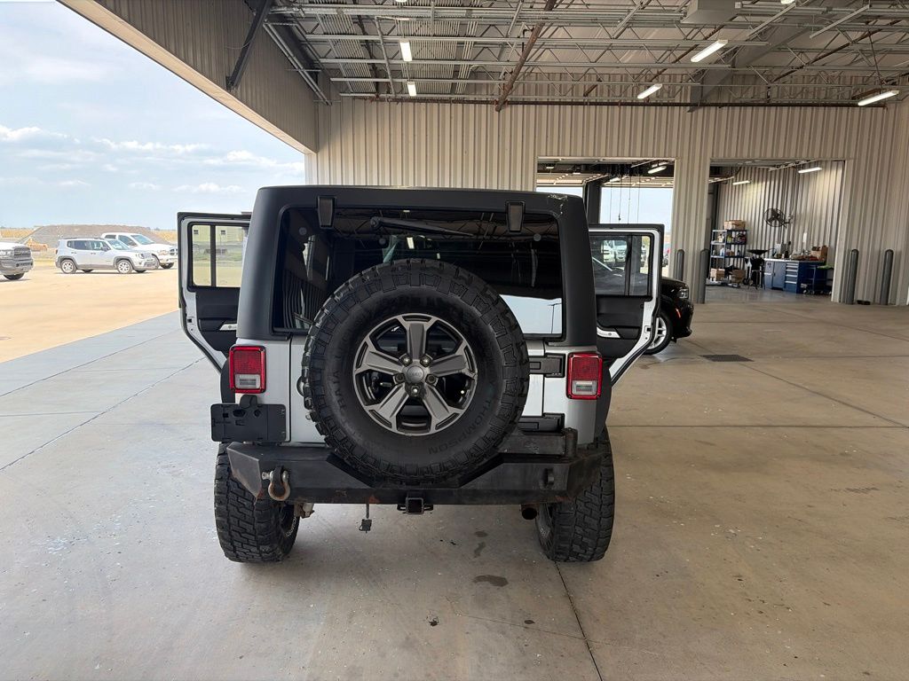 2014 Jeep Wrangler Unlimited Rubicon - Photo 12