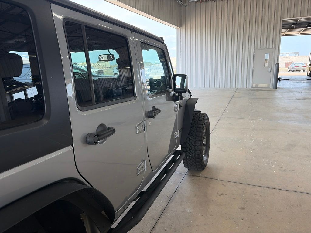 2014 Jeep Wrangler Unlimited Rubicon - Photo 6