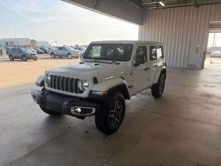 2025 Jeep Wrangler Sahara SUV