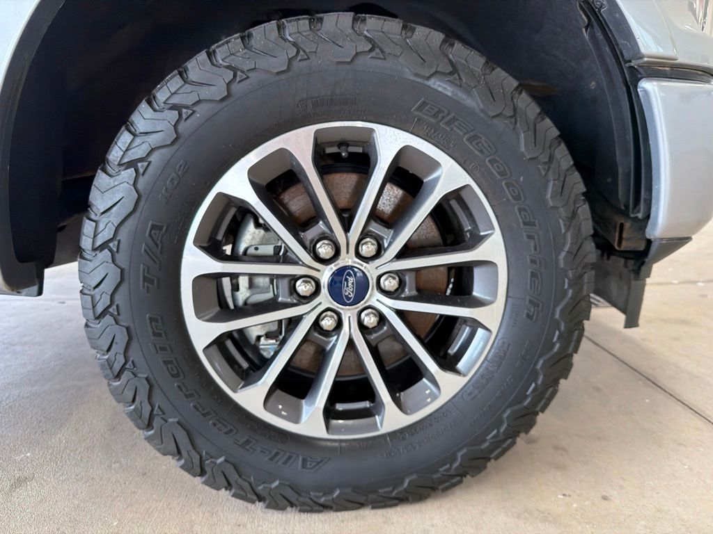 2020 Ford F-150 Lariat - Photo 17