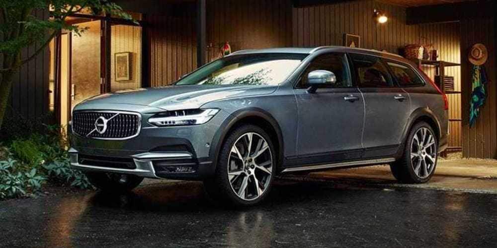 2017 V90 Cross Country.jpg