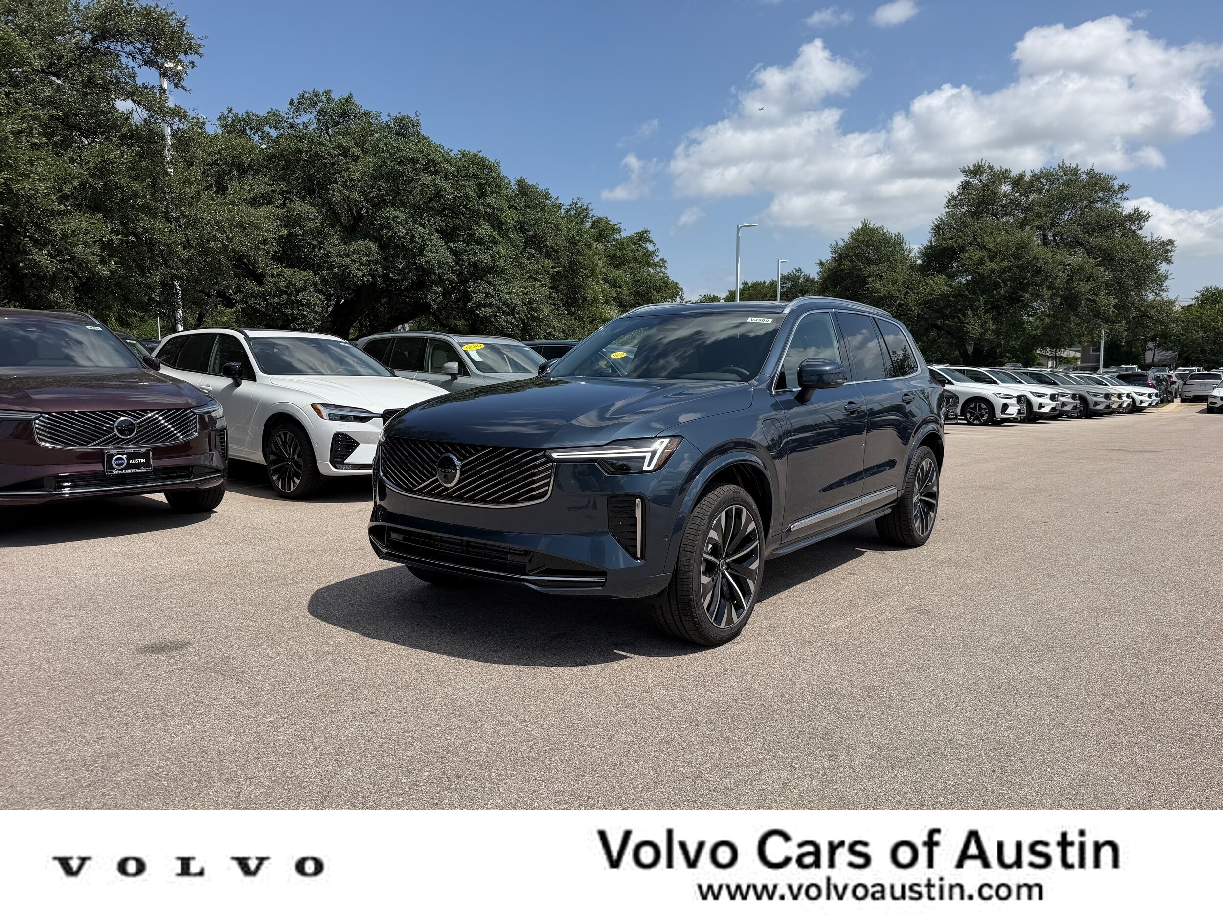 2026 Volvo XC90 T8 Recharge Plus Bright 7-Seat 4WD's photo