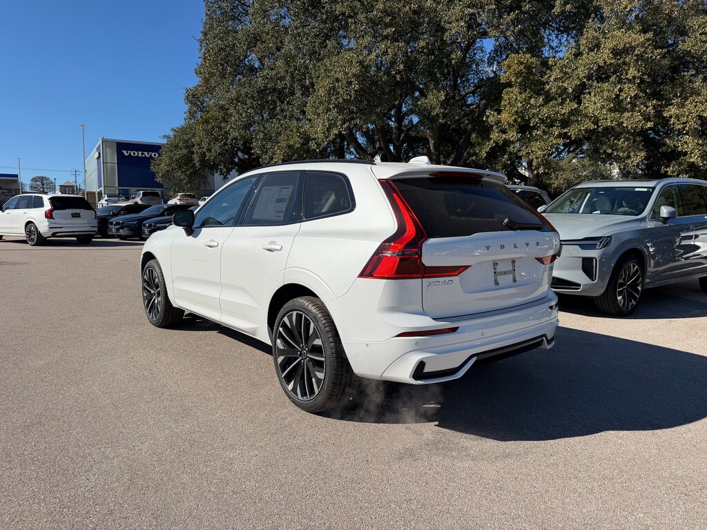 New 2026 Volvo XC60 B5 Ultra SUV
