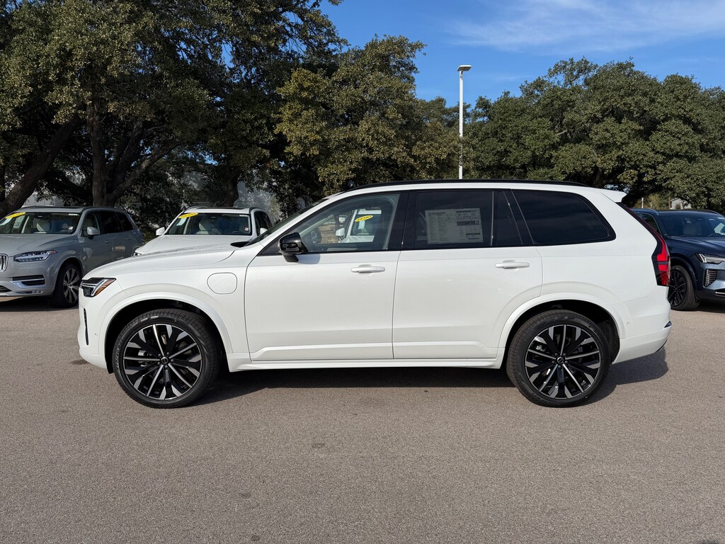 New 2026 Volvo XC90 plug-in hybrid T8 Ultra Dark Theme 7-Seater SUV