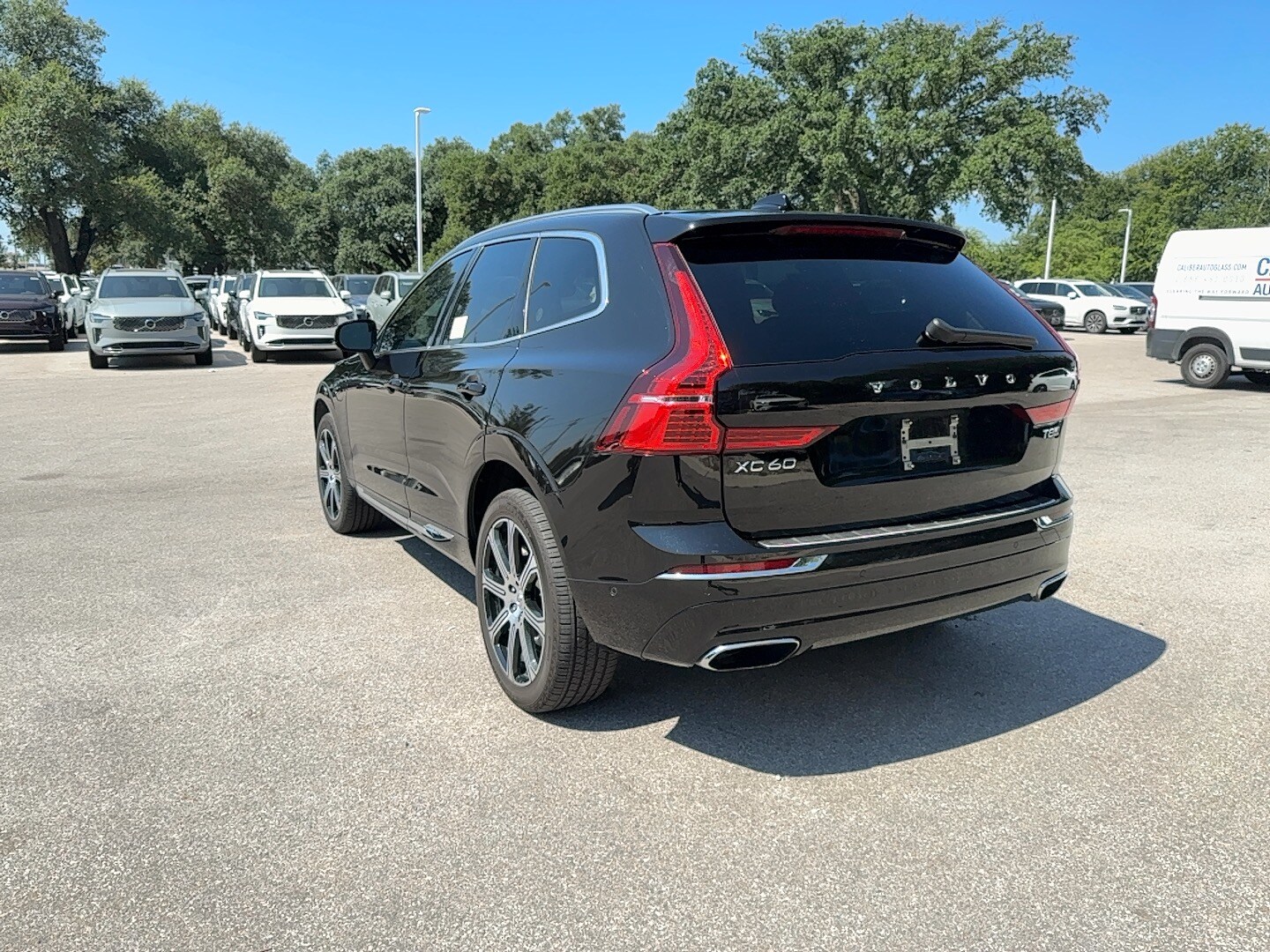 2018 Volvo XC60 Hybrid T8 Inscription photo 3