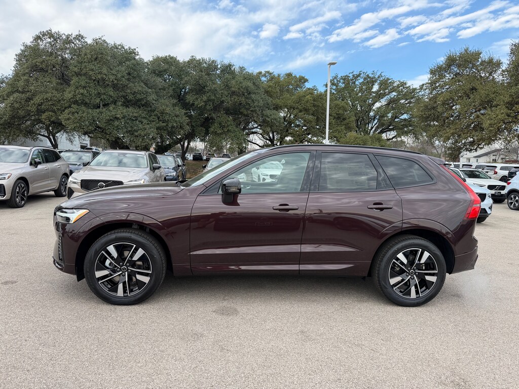 New 2026 Volvo XC60 B5 Core SUV