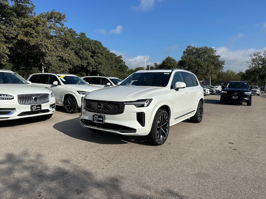 New 2026 Volvo XC90 B5 Core SUV