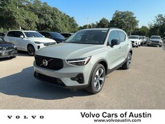 2026 Volvo XC40