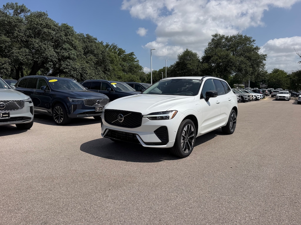 New 2026 Volvo XC60 plug-in hybrid T8 Plus SUV