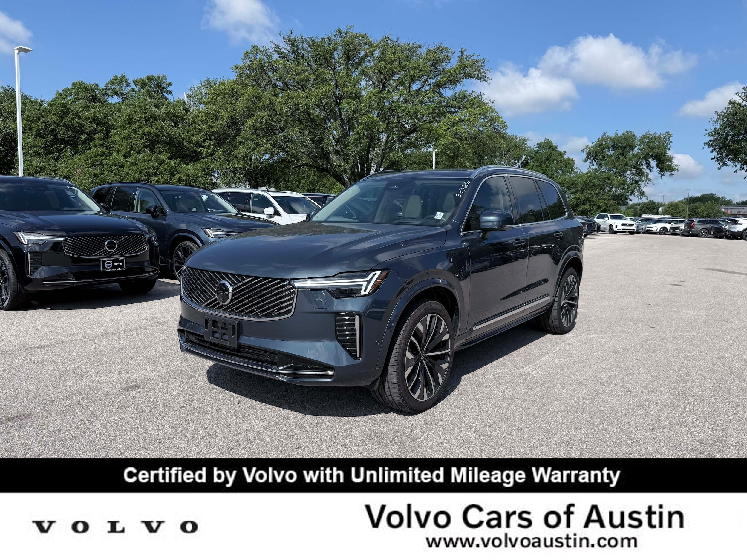 2025 Volvo XC90 T8 Recharge Ultra Bright 4WD's photo