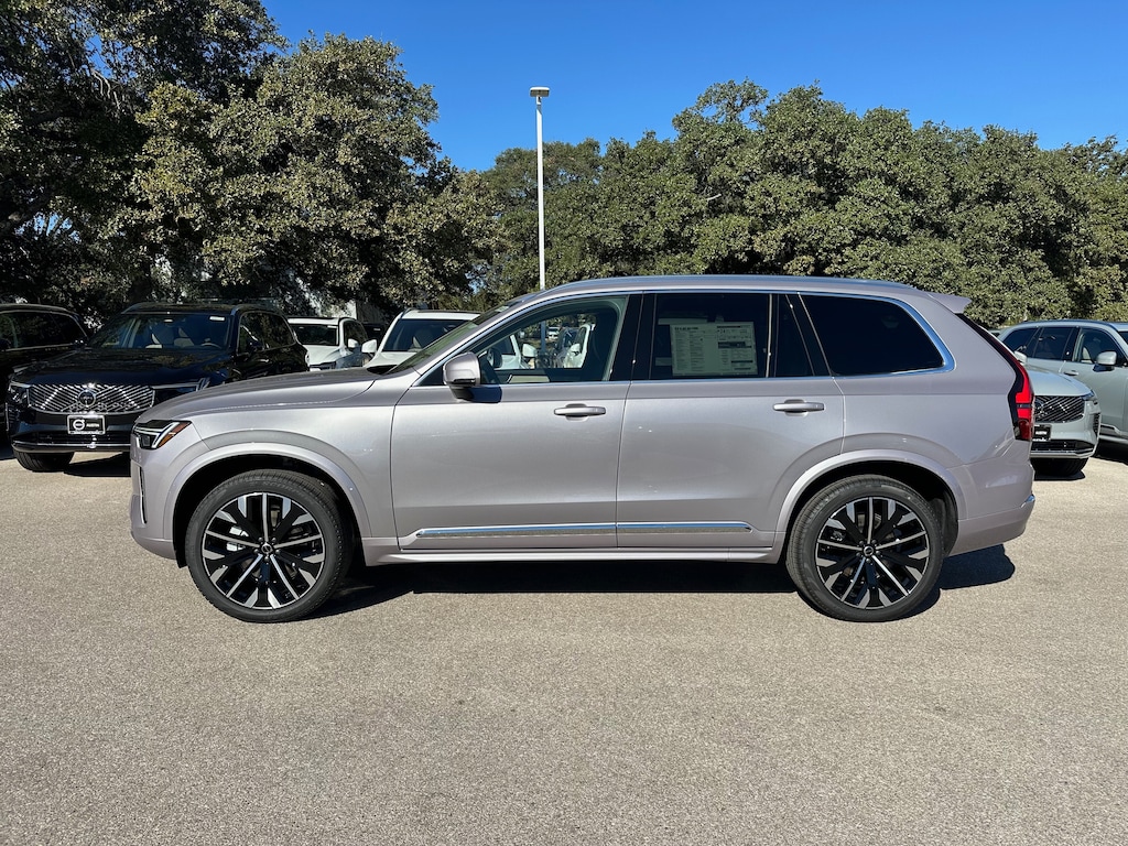 New 2026 Volvo XC90 B5 Core SUV