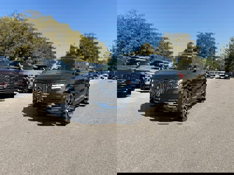 2025 Volvo XC90 Plus photo 2