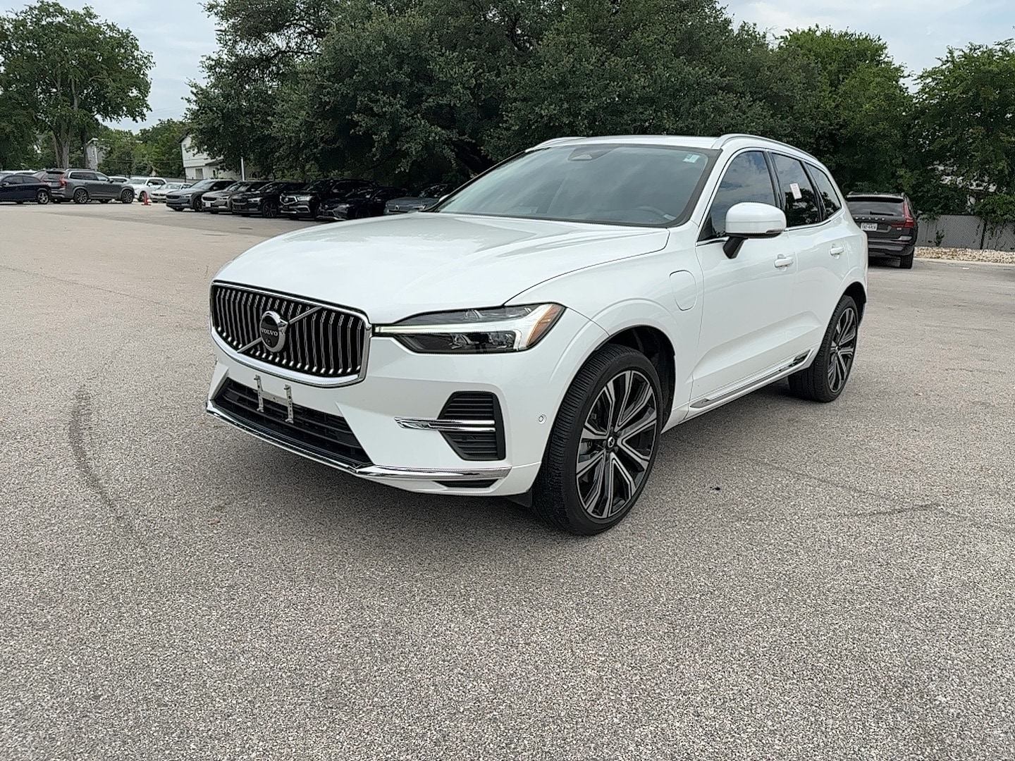 Used 2023 Volvo XC60 Ultimate with VIN YV4H60DF1P1331932 for sale in Austin, TX