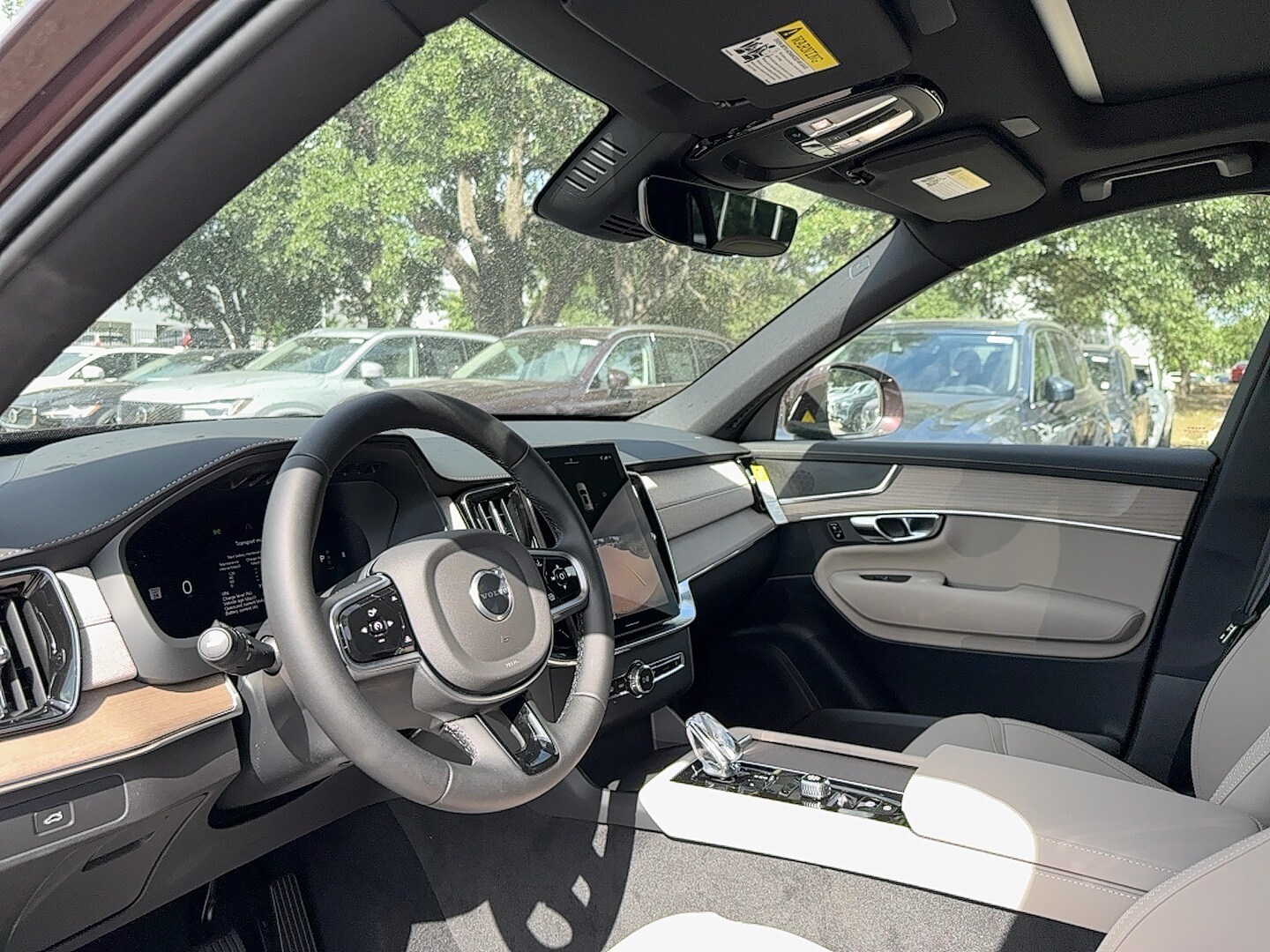 2026 Volvo XC90 Core - Photo 12