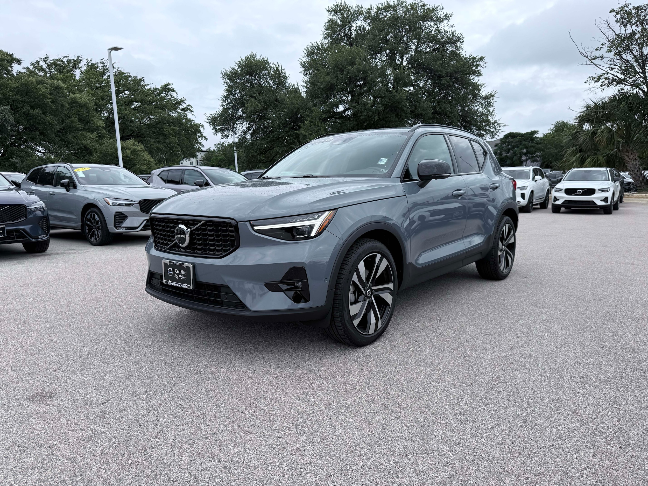 YV4L12UX5P2019975