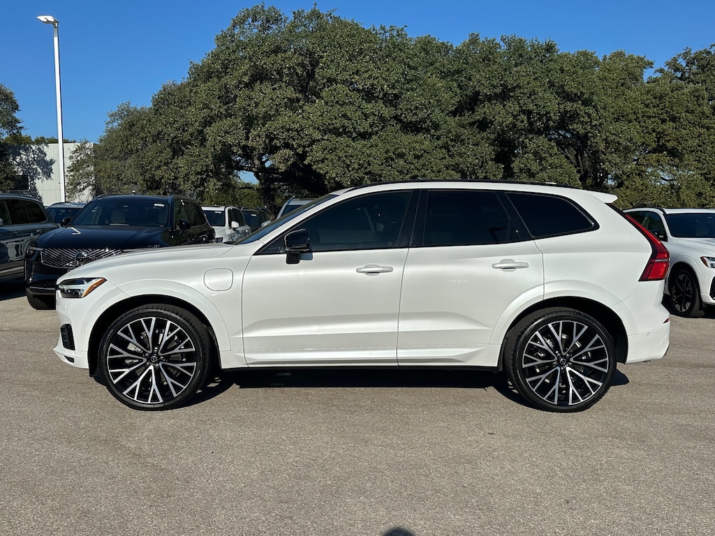 Used 2021 Volvo XC60 Recharge Plug-In Hybrid T8 R-Design SUV