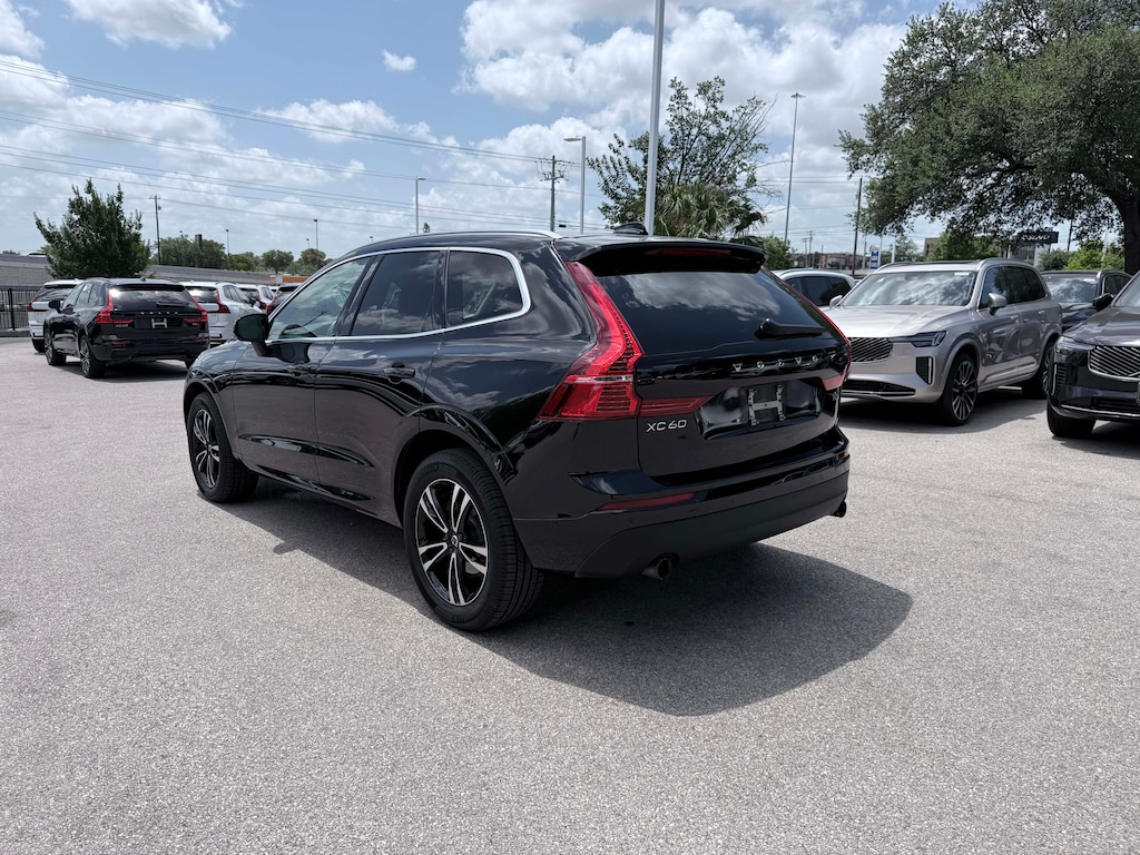 Used 2018 Volvo XC60 T5 AWD Momentum SUV