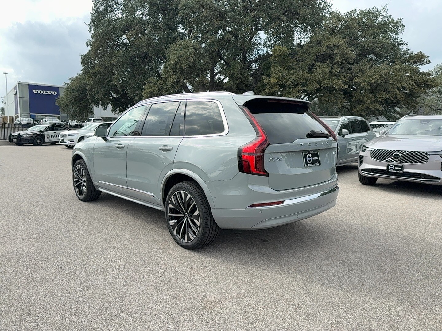 2026 Volvo XC90 Plus photo 4