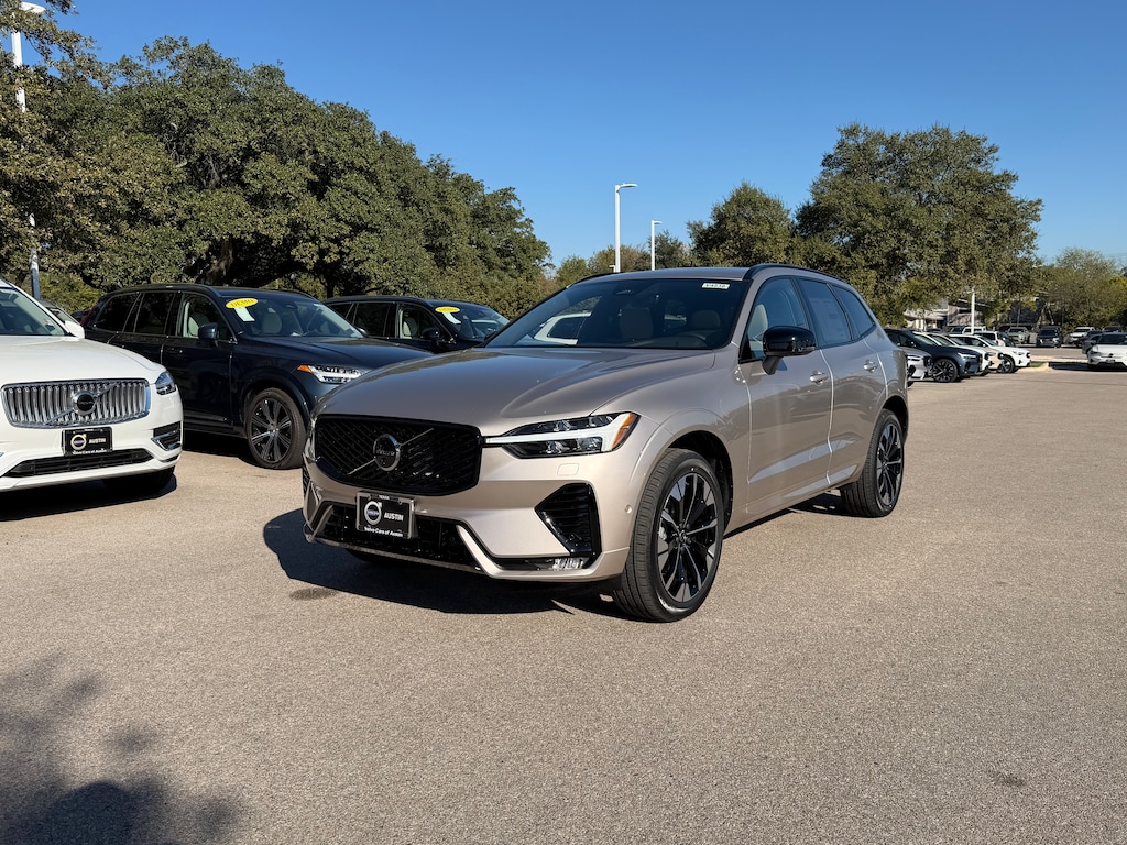 New 2026 Volvo XC60 B5 Plus SUV