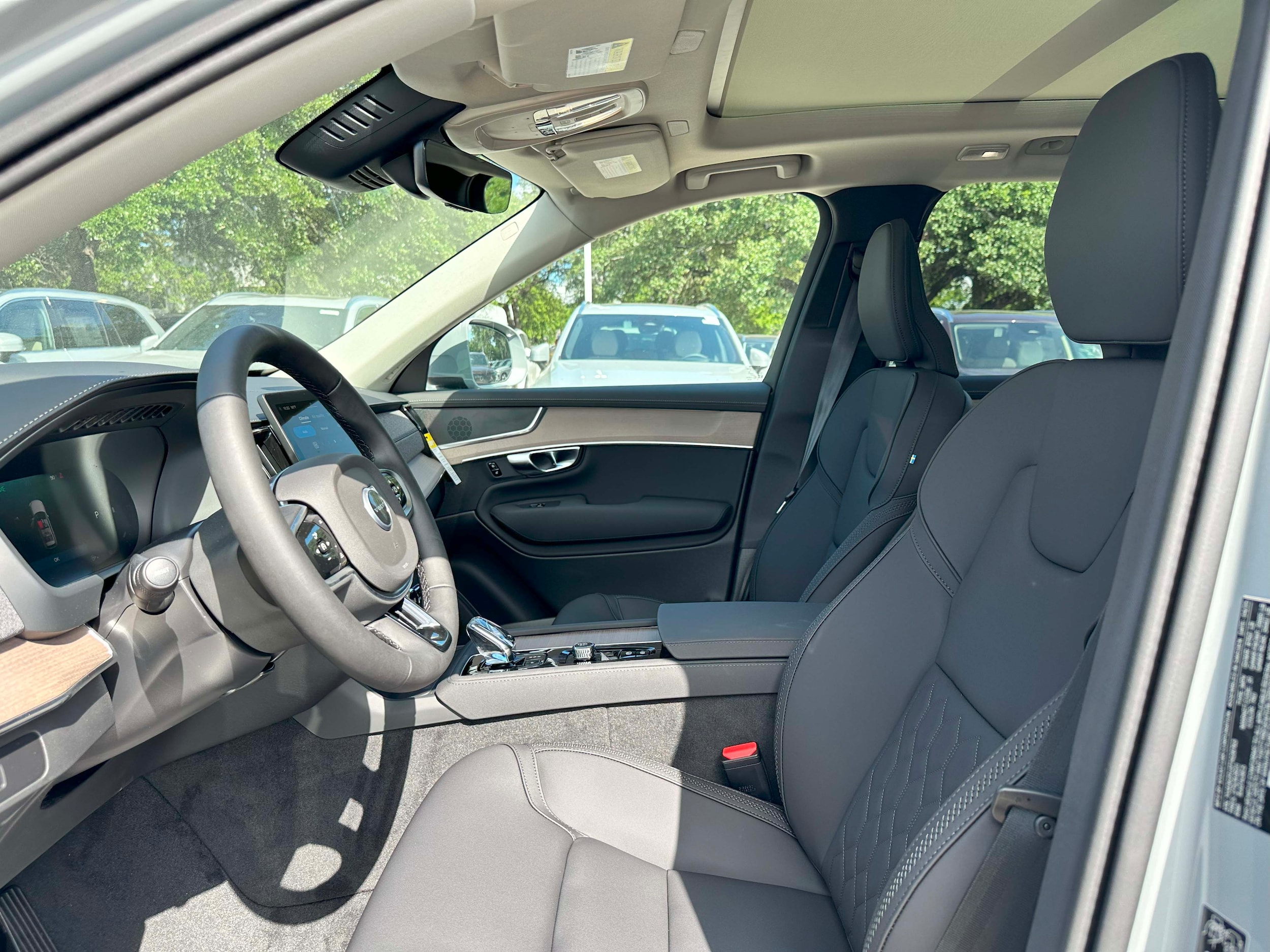 2026 Volvo XC90 Core - Photo 13