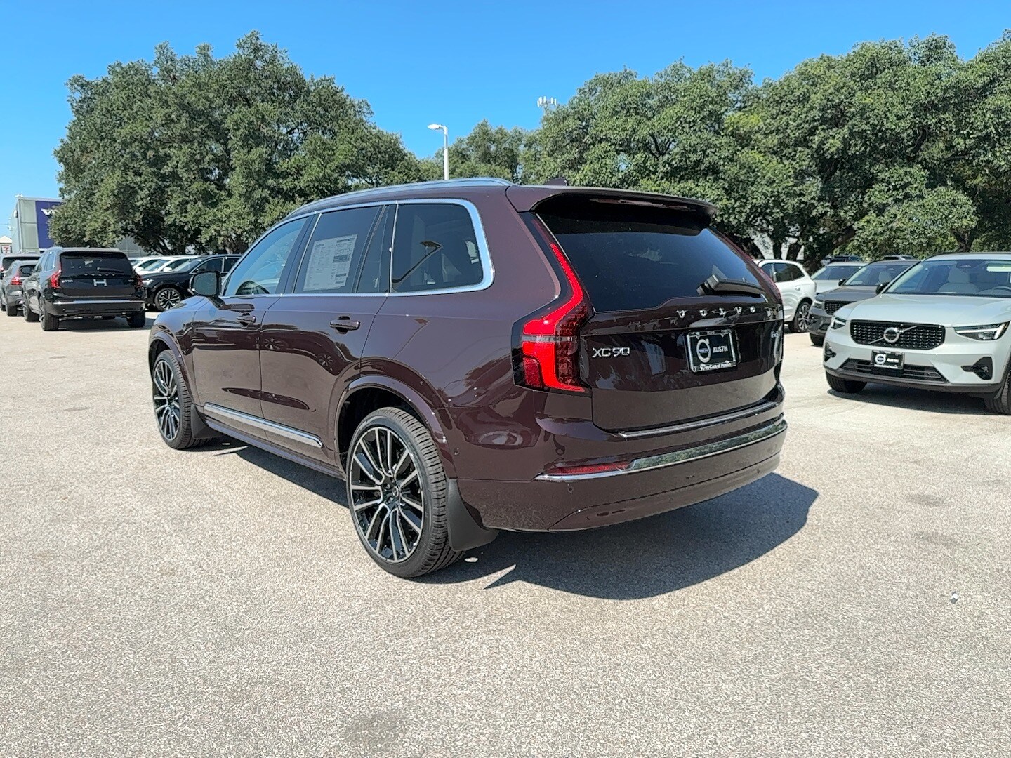 2025 Volvo XC90 photo 4