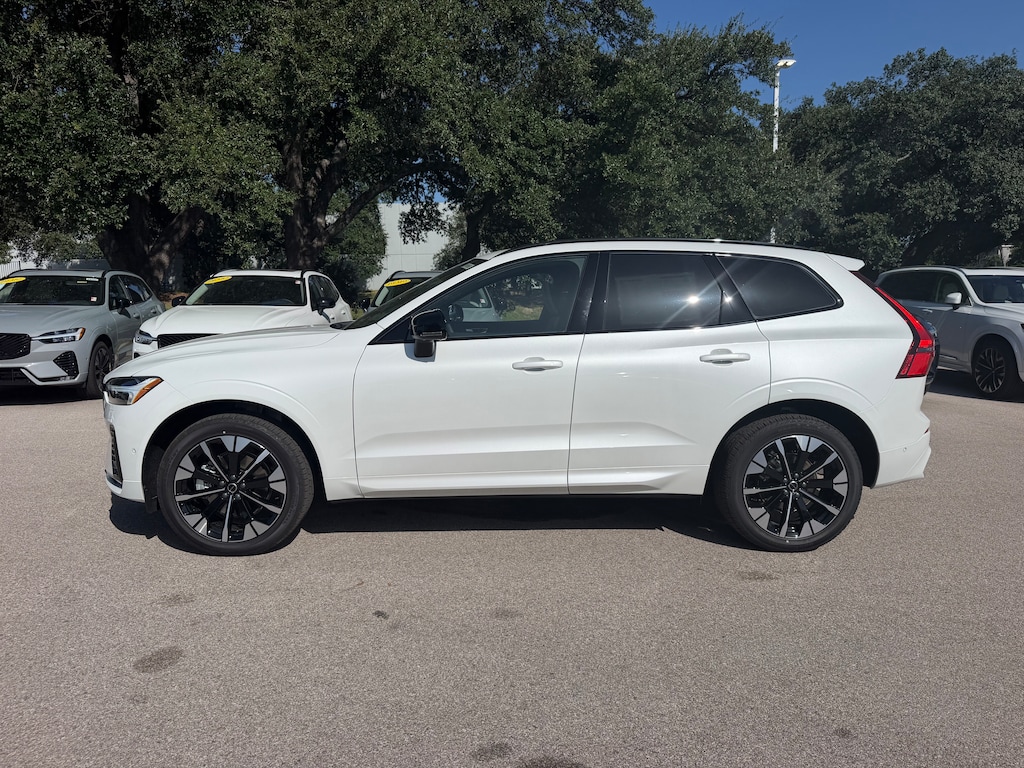 New 2026 Volvo XC60 B5 Plus SUV