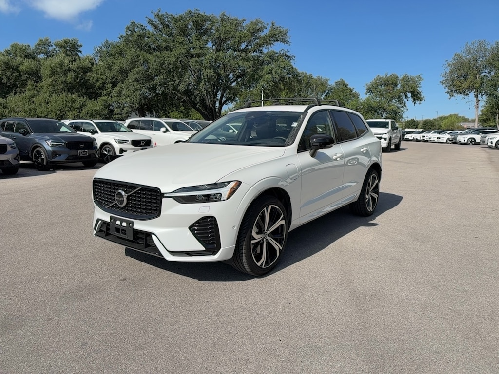 Certified 2025 Volvo XC60 plug-in hybrid T8 Ultra SUV