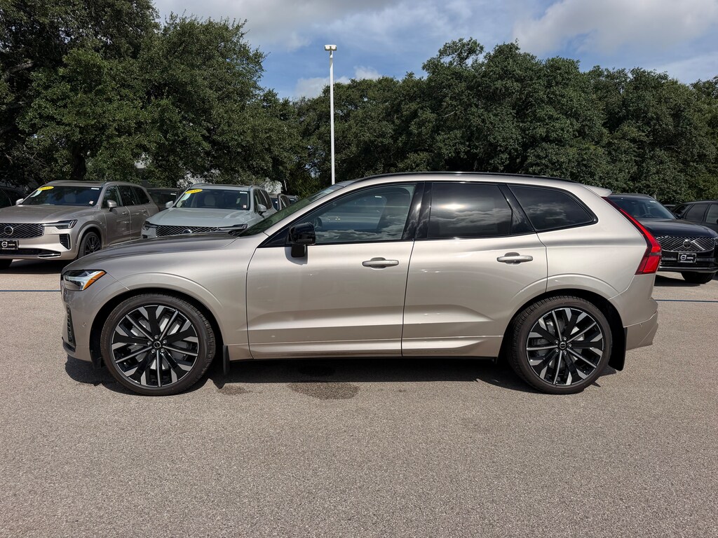 New 2026 Volvo XC60 B5 Ultra SUV
