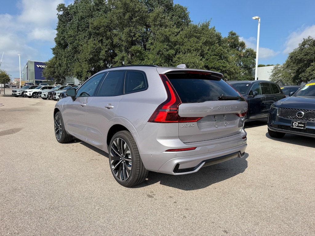New 2026 Volvo XC60 plug-in hybrid T8 Ultra SUV