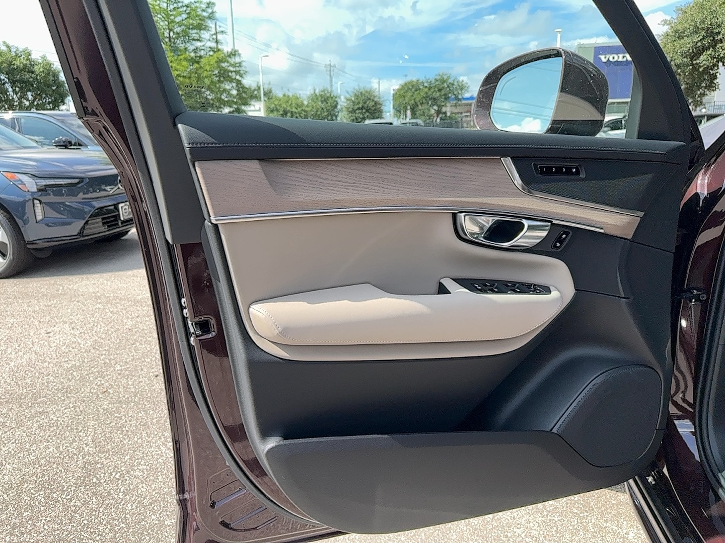 2026 Volvo XC90 Core - Photo 11
