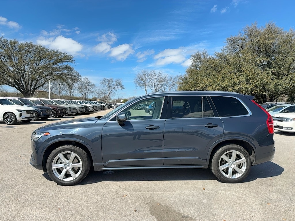 Used 2021 Volvo XC90 T5 Momentum 7 Passenger SUV