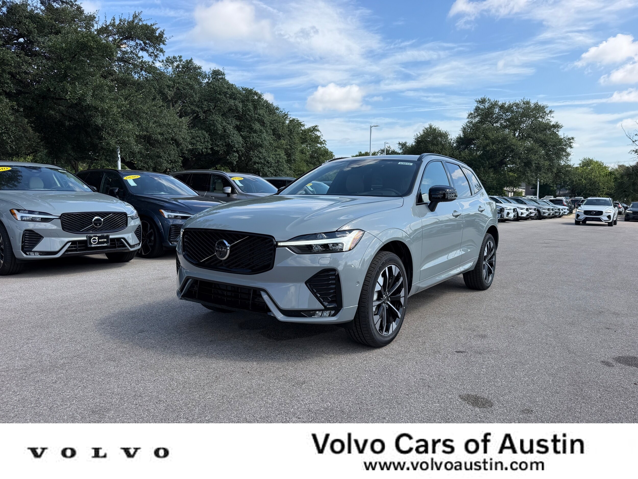 New 2026 Volvo XC60 B5 Plus