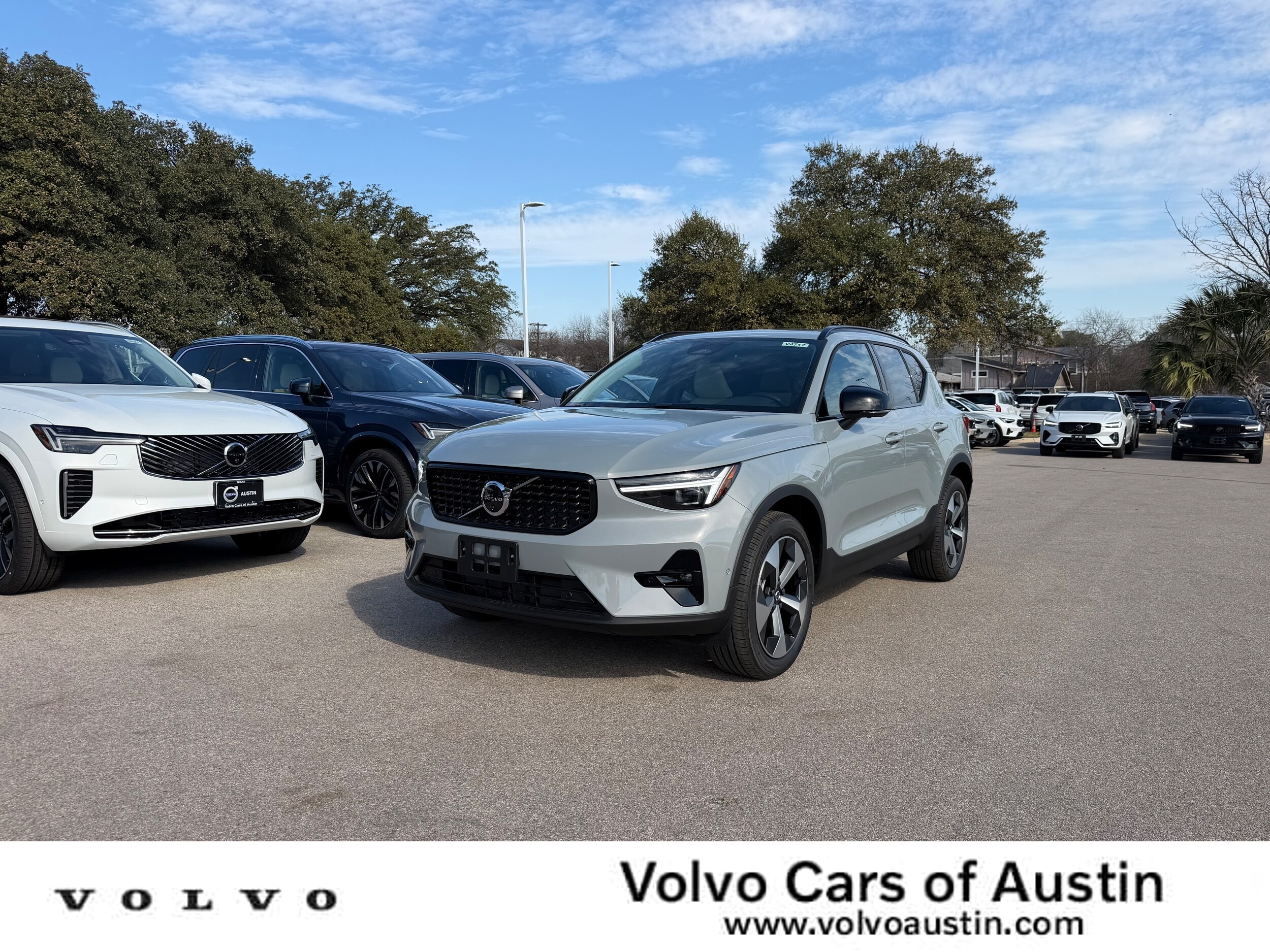 2026 Volvo XC40 B5 Plus AWD