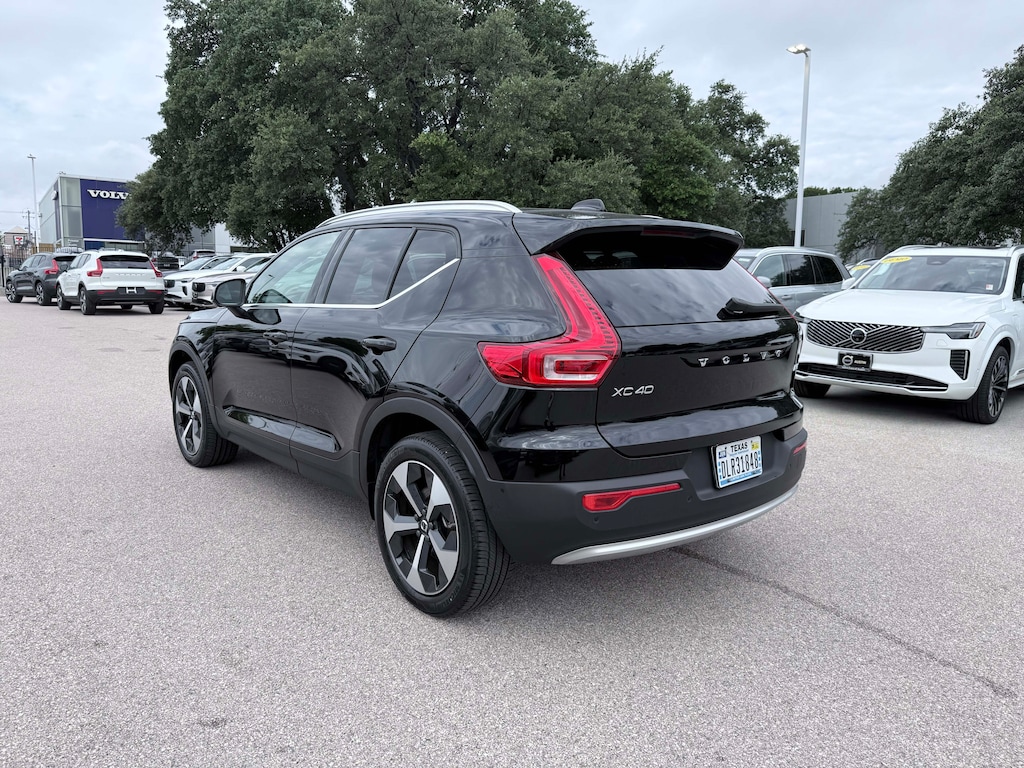 Certified 2025 Volvo XC40 B5 Plus Bright Theme SUV