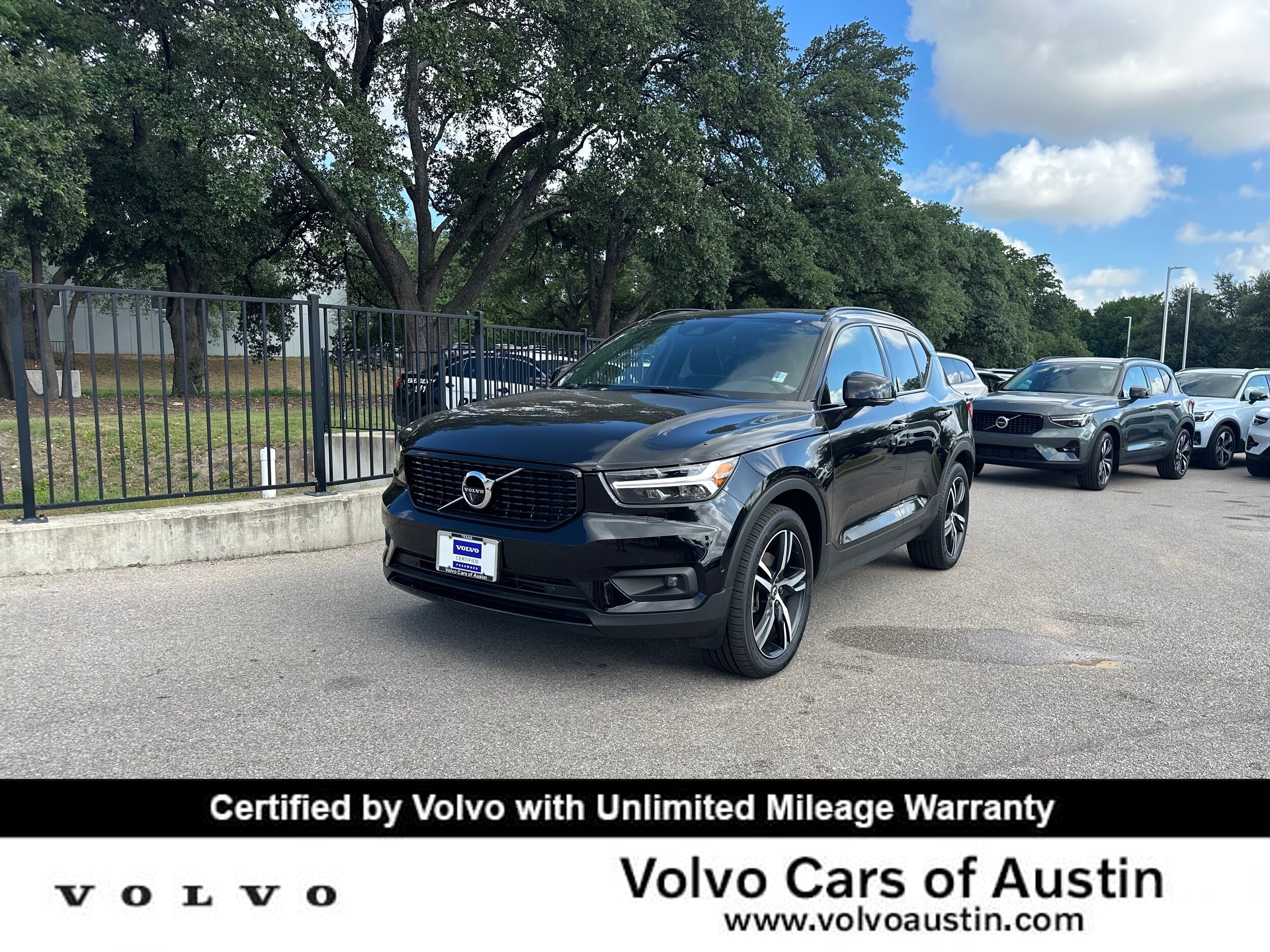 2022 Volvo XC40 T5 AWD R-Design