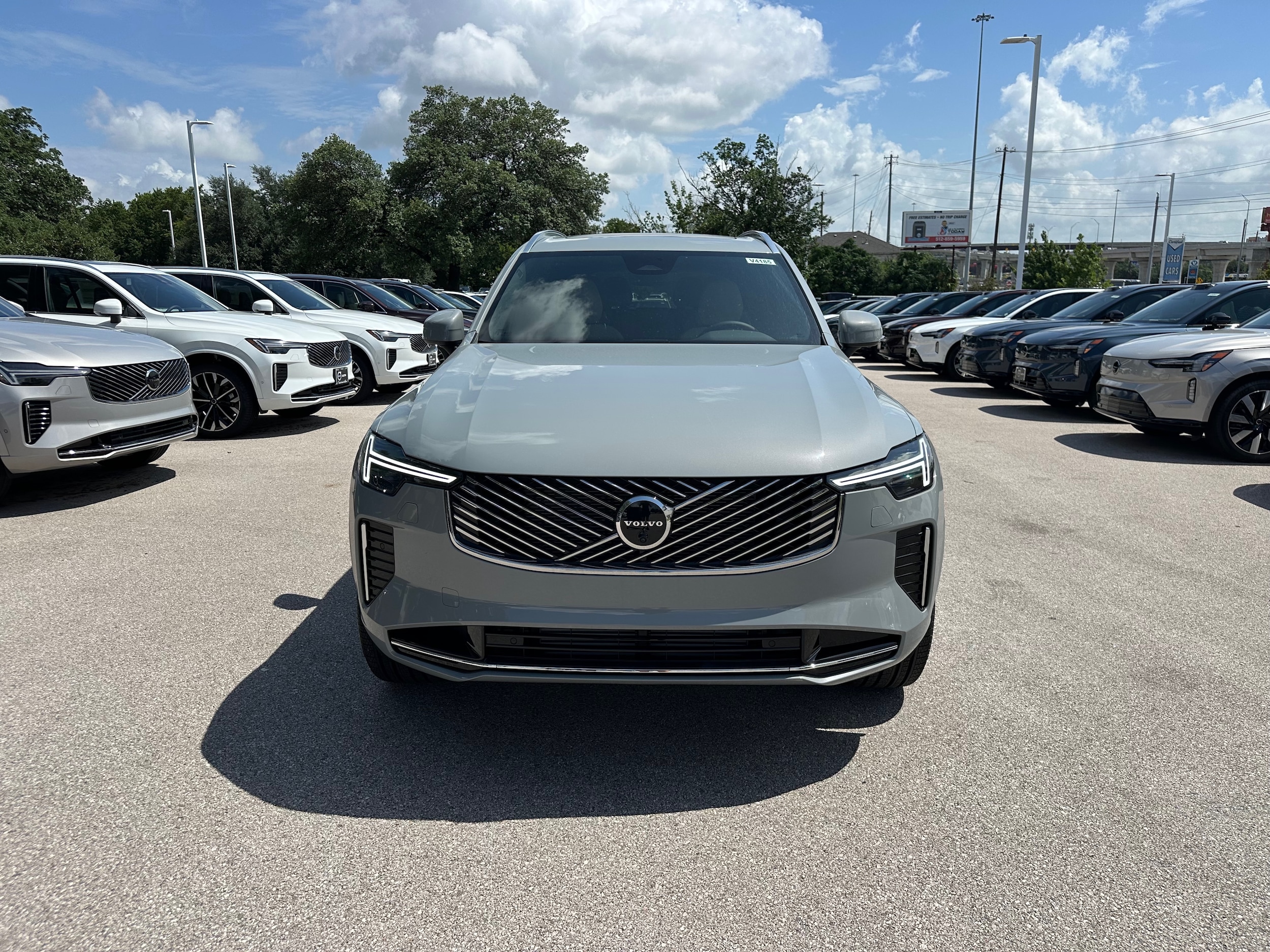 2026 Volvo XC90 Plus - Photo 6