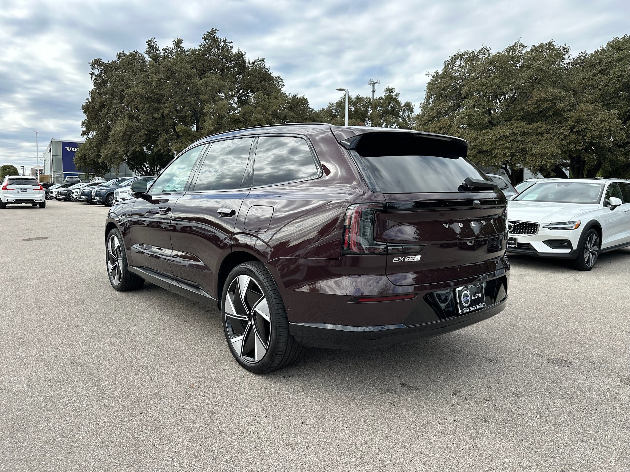 2025 Volvo EX90 Twin Motor Performance Ultra photo 4
