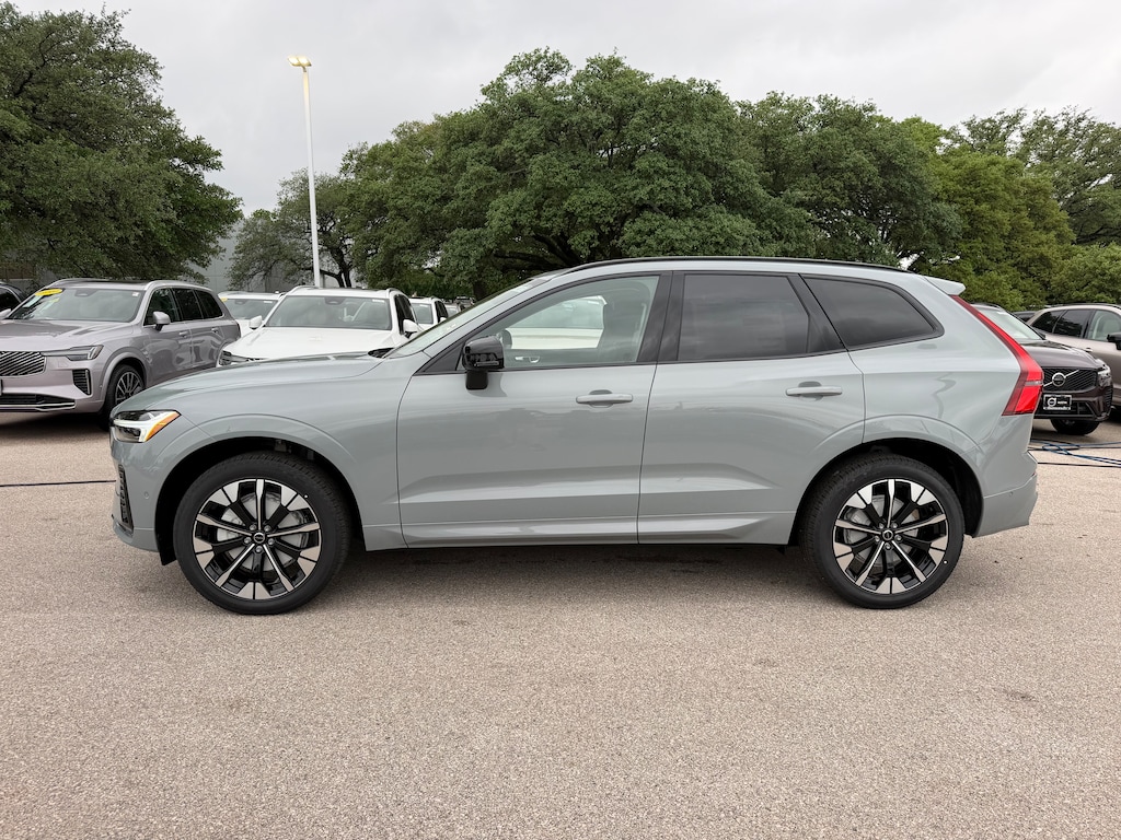 New 2026 Volvo XC60 B5 Plus SUV