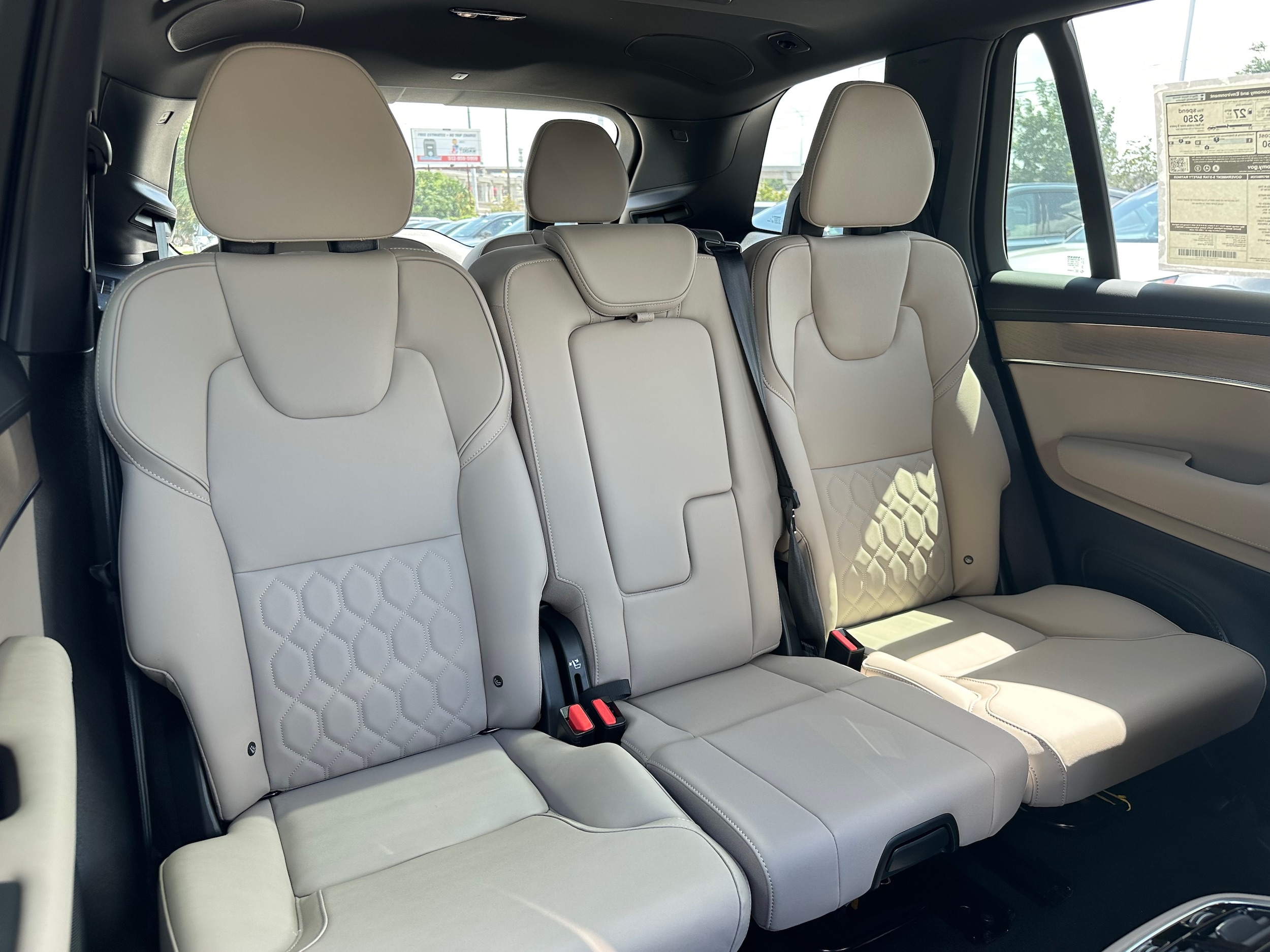 2026 Volvo XC90 Plus - Photo 10